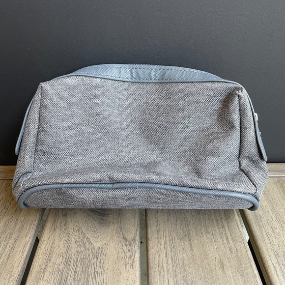 Salvatore Ferragamo Make-Up/ Toiletry Bag - Picture 4 of 7